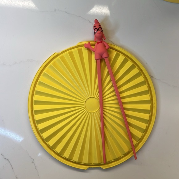 70’s VNTG lot 3 yellow Tupperware, containers ( holds Flour/Sugar/Coffee/Rice) - Picture 10 of 13